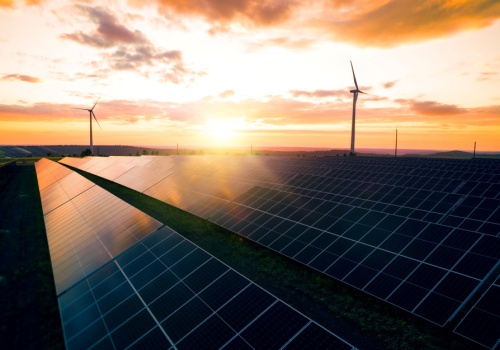 Bilion złotych na transformację polskiej energetyki. Znana spółka chce mieć w niej swój udział