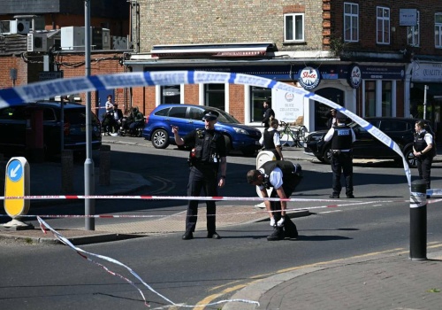 Atak nożownika w Londynie. Dwie osoby poważnie ranne