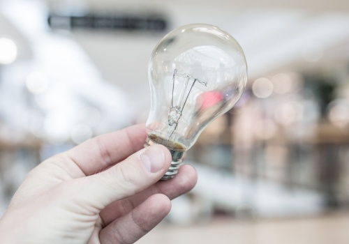 Nie waty. Ta wartość podana na opakowaniu LED-ów jest ważniejsza niż cokolwiek innego