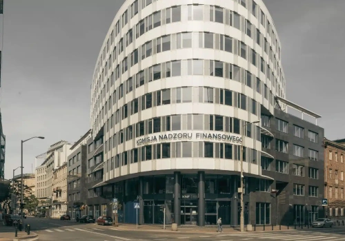 Znany ubezpieczyciel zaniżał stawki OC. KNF nakłada 8 500 000 zł kary