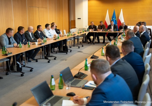 Dopłaty, susza i przyszłość WPR. Młodzi rolnicy usłyszeli ważne zapowiedzi