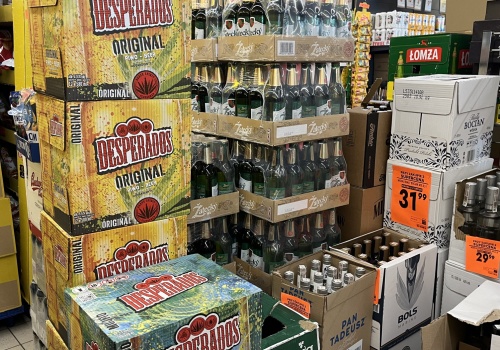 Wojna na piwo gratis przed majówką. Lidl i Biedronka już to zrobiły