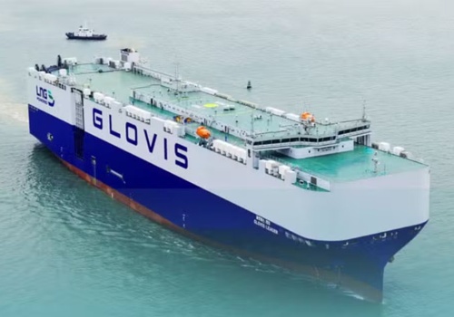 10 800 pojazdów na jednym statku. Chiny dominują w budowie samochodowców