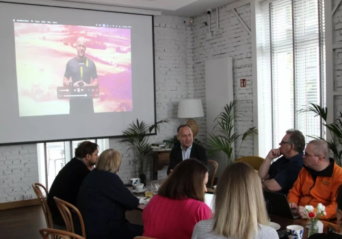 Szymon Marciniak wchodzi do gry o polski drób. Sektor pod presją chorób i fake newsów