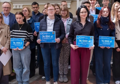 Radiowęzeł, strefy relaksu i defibrylator. Rozstrzygnięto UBO 2026