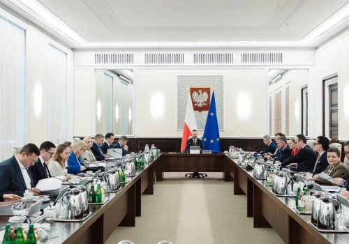 Więcej pacjentów uzyska leczenie na receptę – Rada Ministrów zmienia zasady terapii uzależnień od opioidów