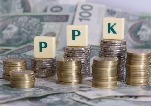 Państwo rozdaje pieniądze. Nawet 250 zł na start – sprawdź, czy dostaniesz