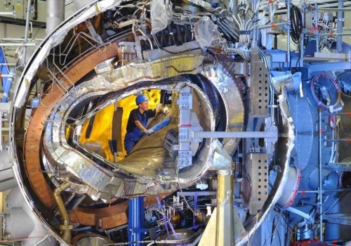 Raport o stellaratorach. Kiedy możemy liczyć na fuzję jądrową?