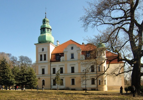Rezydencja w Kamieńcu na Górnym Śląsku. Legenda o skarbach i Mysia Wieża