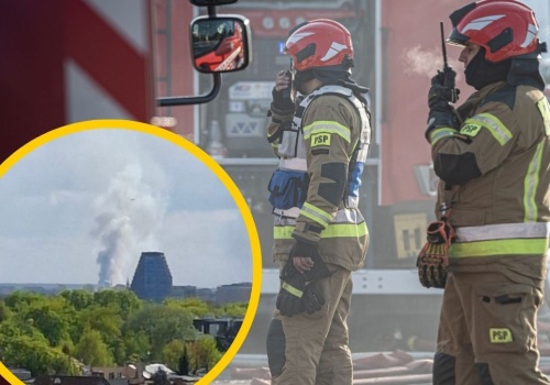 ​Potężny pożar pod Poznaniem. Gęsty dym widoczny z daleka