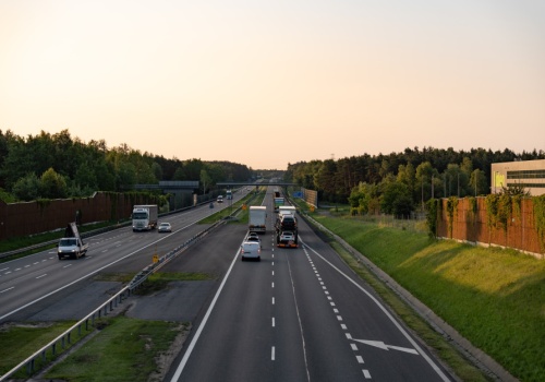 Stalexport powiększa przychody i zysk. Stabilizacja ruchu ciężarówek