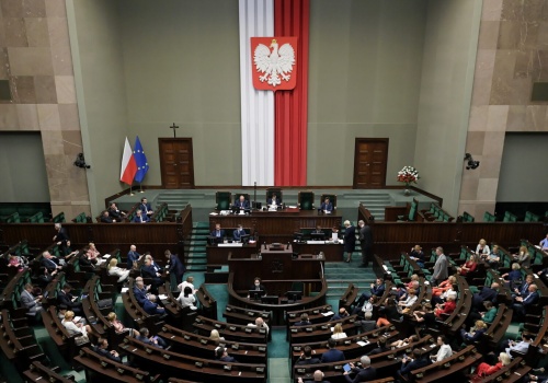 Kontrowersyjny poseł Łukasz Mejza usunięty z klubu PiS