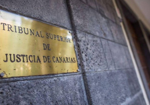 Kanaryjski adwokat sfabrykował wyroki sądowe. Chodzi o narkotykowy klan z Lanzarote
