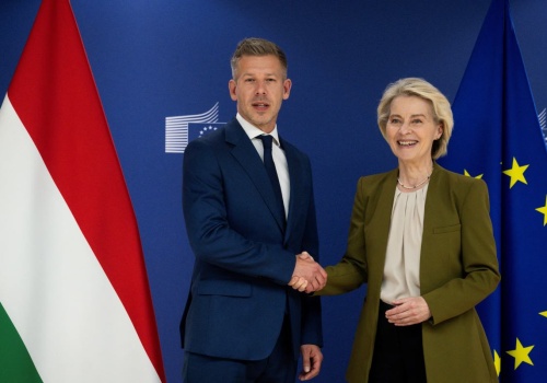 Von der Leyen rozmawiała z Magyarem o funduszach dla Węgier. 