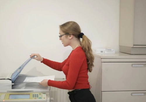 Jak wybrać wynajem drukarek w Katowicach — poradnik