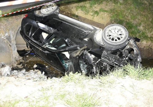Pijany kierowca BMW doprowadził do dramatu. Wiózł trzech pijanych pasażerów