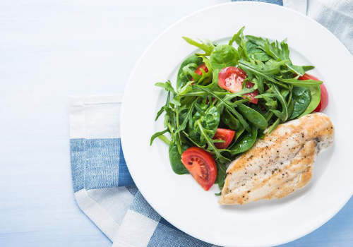 Niewidzialny składnik: Kontrowersyjny środek chwastobójczy trafia na Twój talerz