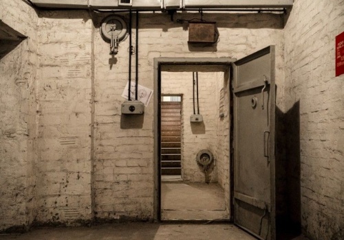 Schrony w budynkach publicznych. Nowe zasady MSWiA