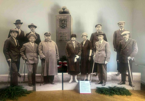 Album.1926. O Pomniku poległym za Wolność Ojczyzny w Muzeum.