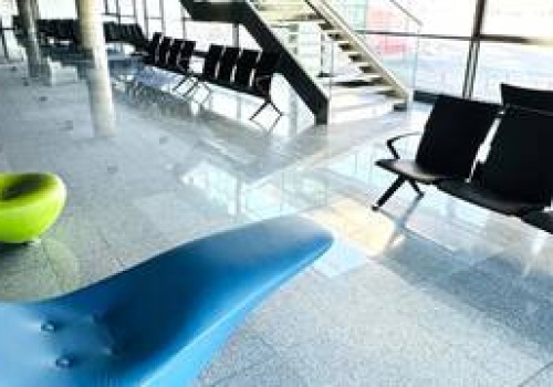 Wrocławskie lotnisko otwiera nową poczekalnię i bezpłatny autobus