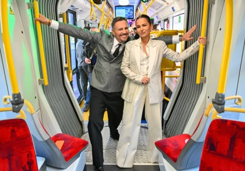 Ibisz szaleje na przystankach, Maserak prowadzi węża. Co dzieje się w Warszawie?