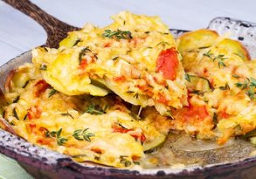 Grecki hit z cukinii i ziemniaków. Smakuje jak wakacje na Krecie