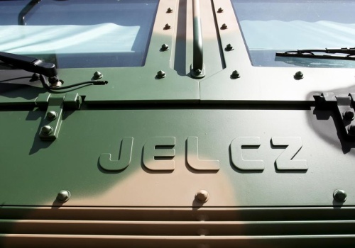 Jelcz ma się połączyć z RFK. Udziałowcem tej spółki jest m.in. Polimex