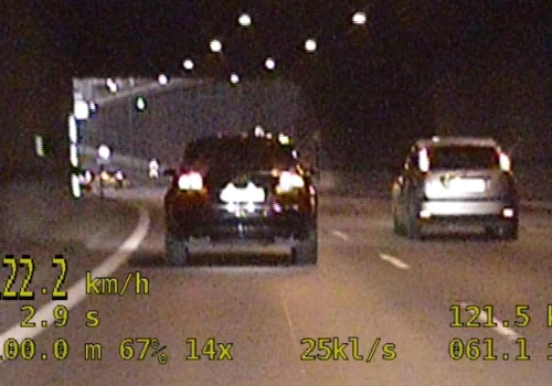 Jechał ponad 120 km/h przez tunel w Katowicach. Okazało się, że był poszukiwany do odbycia kary więzienia