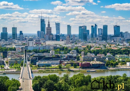 Cztery wieżowce znikną z panoramy Warszawy. Niektóre mają zaledwie 30 lat