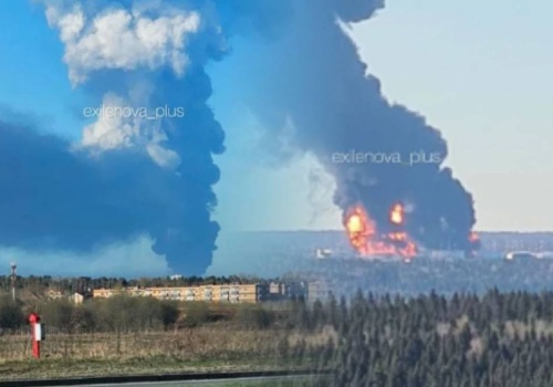 Ukraina wymierzyła cios, alarm w Rosji. Chmura dymu setki kilometrów od granicy