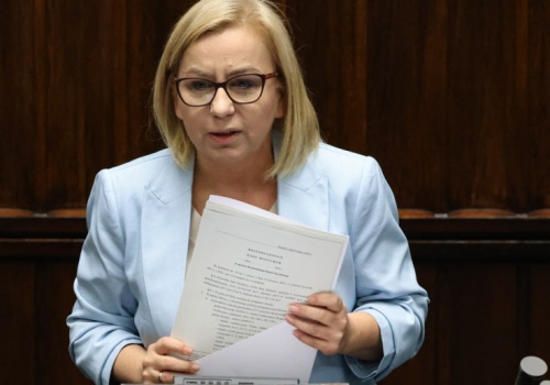 Ministra klimatu obroniona. Sejm podjął decyzję ws. odwołania Pauliny Hennig-Kloski