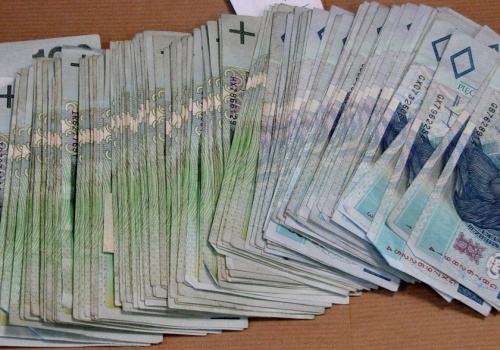 Oszustka podszywała się pod pracownicę banku. Wyłudziła pieniądze od mieszkanki regionu limanowskiego