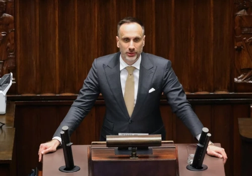 Kolejny znany poseł odchodzi z PiS. „Rezygnacja została przyjęta”