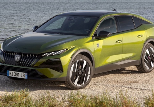 Nowy Peugeot 408 już w Polsce. Więcej stylu, mniej spalania. A ceny?