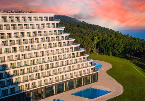 Hotel Gołębiewski w Pobierowie w końcu przyjmie gości. Na start udostępni 500 pokoi