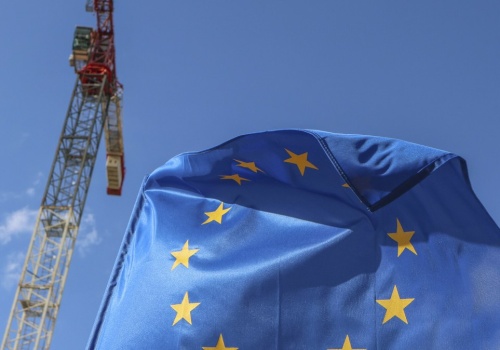 Bruksela łagodzi przepisy. UE chce stawić czoła konkurencji z USA i Chin