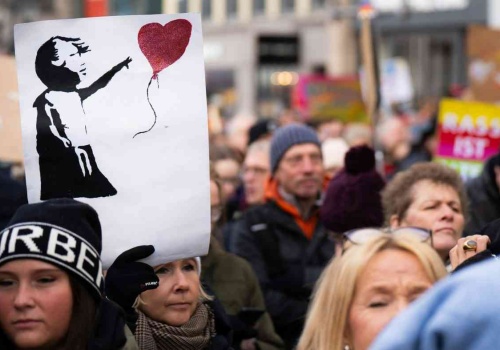 Miękka siła w twardej polityce. To tylko wygląda na słabość