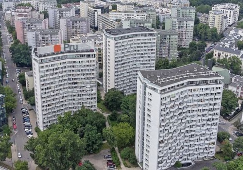 Socmodernizm dla mas i elit. Kulisy życia architektów w powojennej Polsce