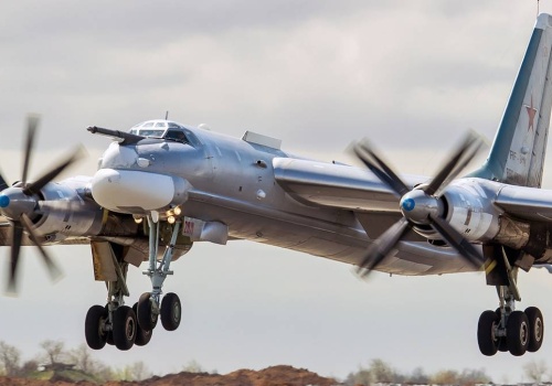 Rosyjskie bombowce przy granicy z NATO. Mogą przenosić broń jądrową