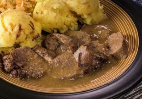 Za komuny gotowała je niemal każda gospodyni. Dziś wielu patrzy na nie z obrzydzeniem