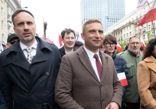 Janusz Kowalski opuścił klub PiS. Co dalej? Na horyzoncie nieoczekiwany kierunek