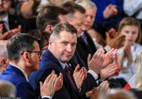 Reagują na ruch Morawieckiego. W PiS powstaje drugie stowarzyszenie