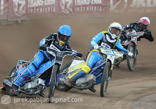 Żużel. Potrzebne były biegi dodatkowe! Juniorzy Polonii zdominowali zawody (RELACJA)