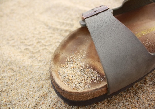 Męskie Birkenstocki w wiosennych stylizacjach – z czym łączyć kultowe modele?