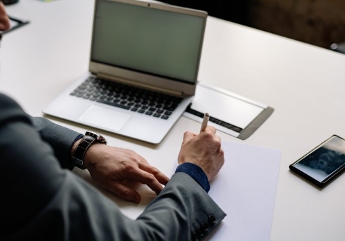 Zamknięcie działalności gospodarczej – procedury, konsekwencje i najczęstsze błędy