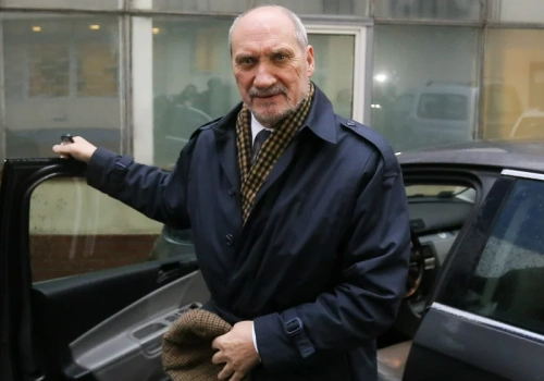 Żurek: Wypowiedź Macierewicza to przekroczenie dopuszczalnej krytyki