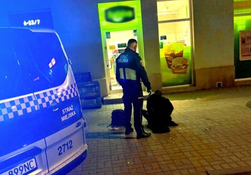 Praga-Południe. Groził ekspedientce, że 