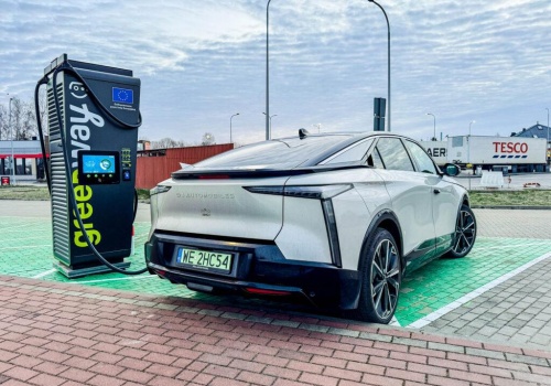 GreenWay obniża ceny ładowania aut elektrycznych. W maju nawet 20 proc. taniej