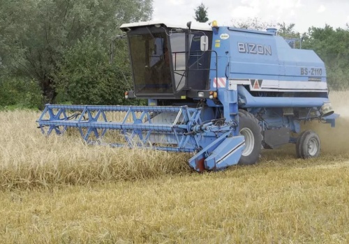 Bizon BS Z110 – łabędzi śpiew z Płocka. Polski kombajn, który wyprzedził swoją epokę