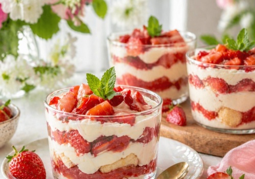 Truskawkowa odsłona włoskiej klasyki. Tiramisu Karoliny Stolarskiej-Bigos